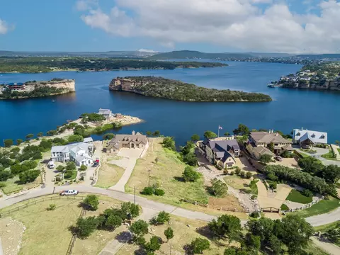7109 W Hells Gate Dr, Possum Kingdom Lake, TX 76475
