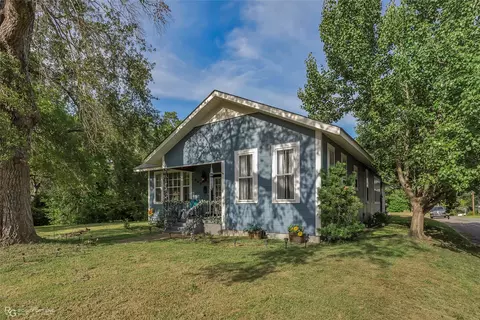Exterior - 900 Elm St, Minden, LA 71055 photo 4 of 13