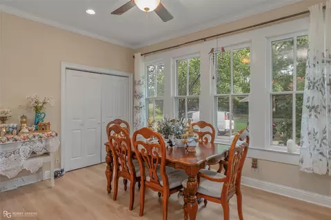 Dining - 900 Elm St, Minden, LA 71055 photo 1 of 1
