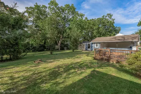 Exterior - 900 Elm St, Minden, LA 71055 photo 6 of 13