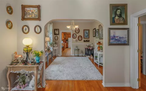 Entry Way - 900 Elm St, Minden, LA 71055 photo 2 of 3
