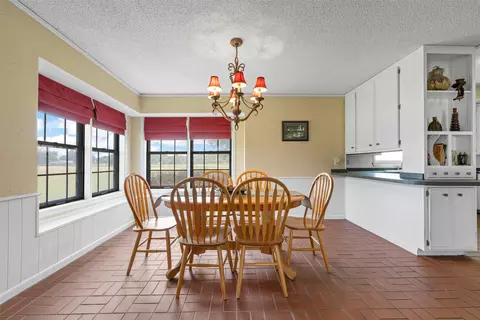 Dining - 11307 China Spring Rd, Waco, TX 76708 photo 1 of 3