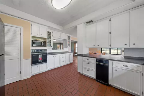 Kitchen - 11307 China Spring Rd, Waco, TX 76708 photo 3 of 3