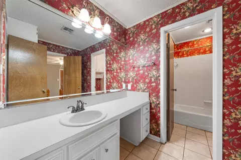 Bath - 11307 China Spring Rd, Waco, TX 76708 photo 4 of 7