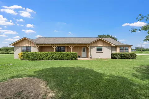 Exterior - 11307 China Spring Rd, Waco, TX 76708 photo 2 of 6