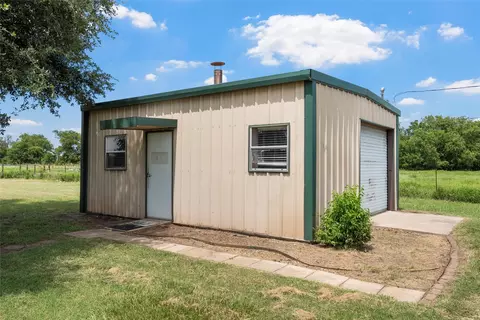 Exterior - 11307 China Spring Rd, Waco, TX 76708 photo 6 of 6