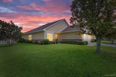 9010 Darby Ln, Waco, TX 76712