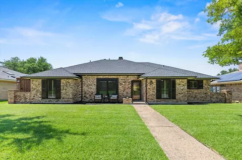 1912 Chesham Dr, Carrollton, TX 75007