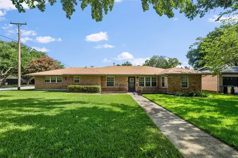 807 E Worth St, Grapevine, TX 76051