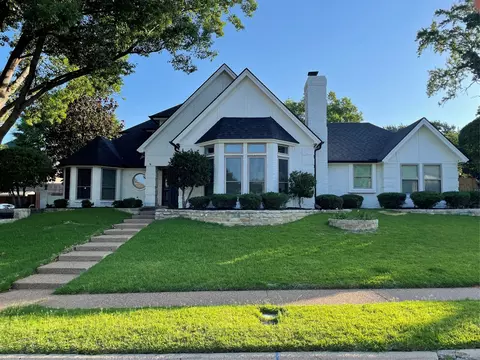 1300 Plantation Dr S, Colleyville, TX 76034