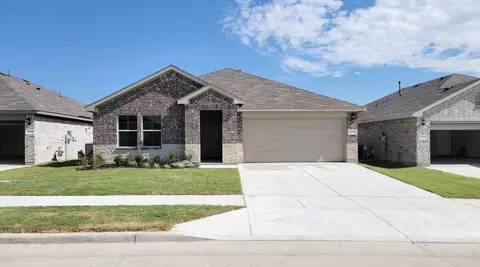 9456 Golden Tree Ave, Fort Worth, TX 76108