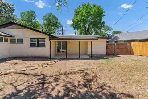 Exterior - 3710 Devonshire Ct E, Irving, TX 75062 photo 4 of 6