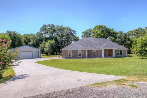 2989 Canvas Back Dr, Greenville, TX 75402