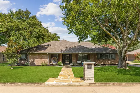 3 Brookfield Ct, Trophy Club, TX 76262