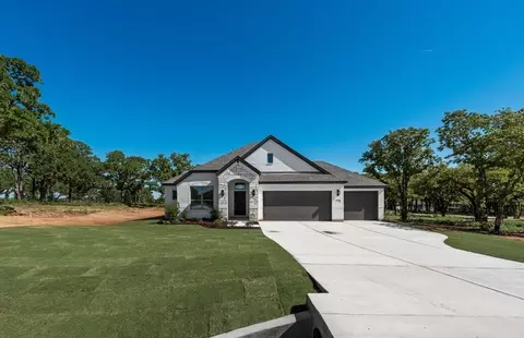 112 Rj Smith Dr, Boyd, TX 76023