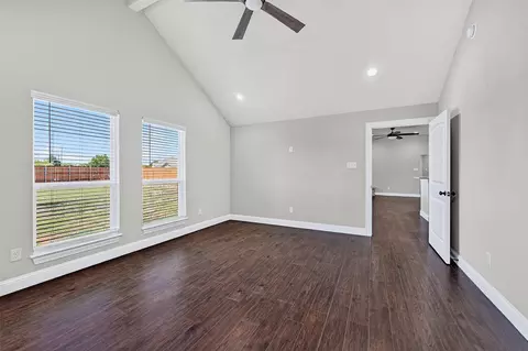 Living - 897 W Cardinal St, Ector, TX 75439 photo 9 of 10