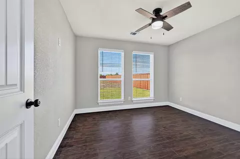 Bedroom - 897 W Cardinal St, Ector, TX 75439 photo 2 of 2