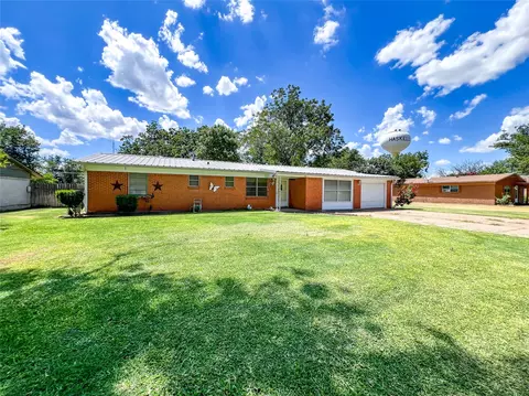 1303 N Avenue L, Haskell, TX 79521