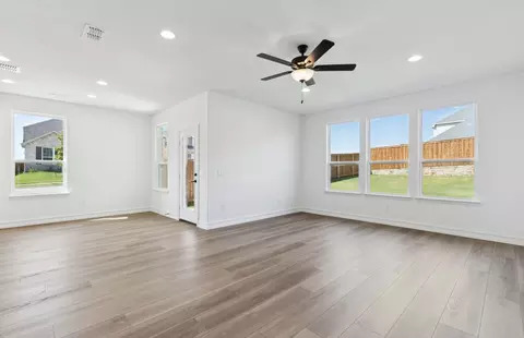 3021 Landmark Dr, Celina, TX 75009 photo 7