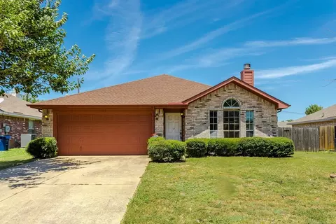 1013 Andrea Michele Ln, Glenn Heights, TX 75154