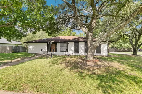 830 Bordner Dr, Lancaster, TX 75146