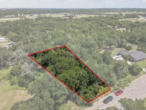 725 Fuller Ave, Cleburne, TX 76031