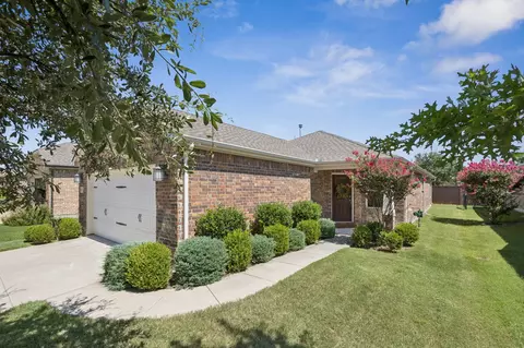 8000 Cool River Dr, Frisco, TX 75036