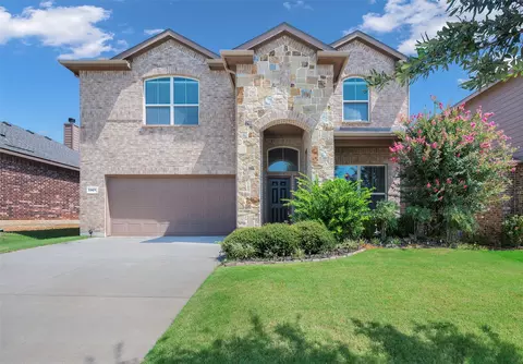 5901 Loveland Dr, Denton, TX 76208