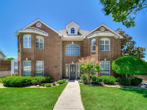 3811 Cromwell Dr, Carrollton, TX 75007