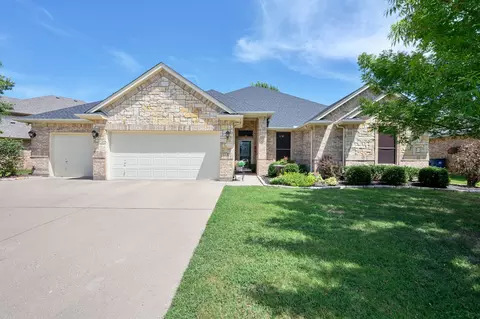 1701 Colorado Dr, Burleson, TX 76028