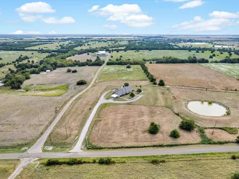 6859 County Road 1140, Leonard, TX 75452