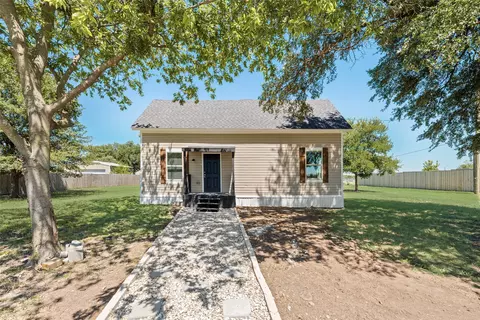 104 College St, Royse City, TX 75189