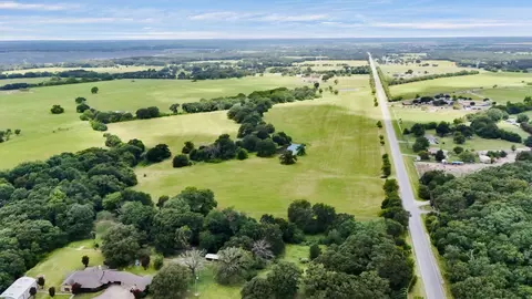 8244 S Fm 148, Scurry, TX 75158