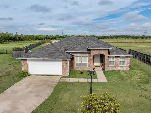 3252 Gunsmoke Dr, Farmersville, TX 75442
