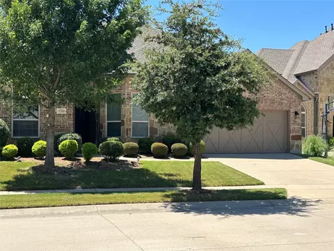 8213 Cholla Blvd, Lantana, TX 76226