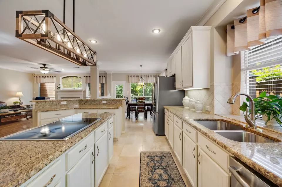Kitchen - 114 Liberty Ln, Rockwall, TX 75032 photo 5 of 5