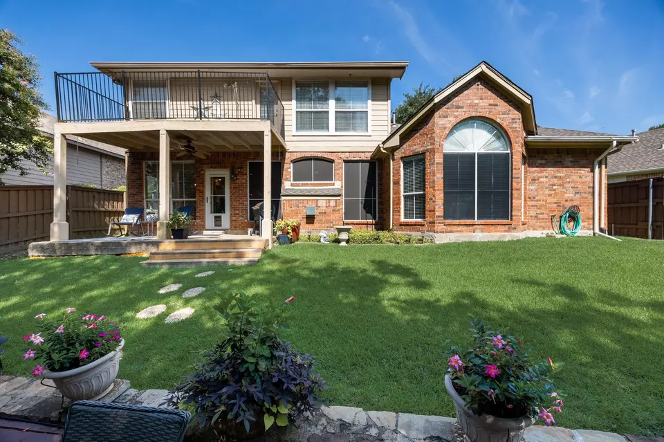 Exterior - 114 Liberty Ln, Rockwall, TX 75032 photo 6 of 8