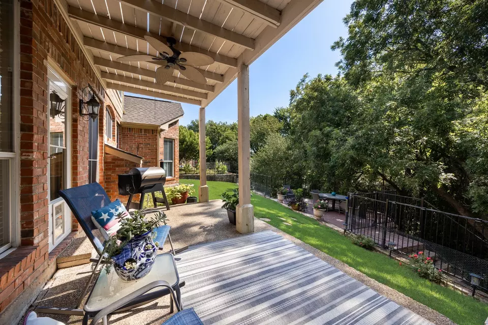 Exterior - 114 Liberty Ln, Rockwall, TX 75032 photo 3 of 8
