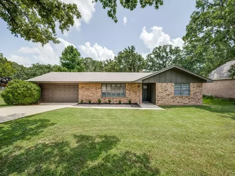 3103 S Garland St, Decatur, TX 76234