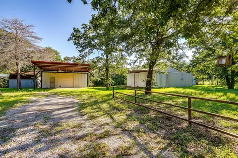 2137 Malone Rd, Cleburne, TX 76031 photo 9