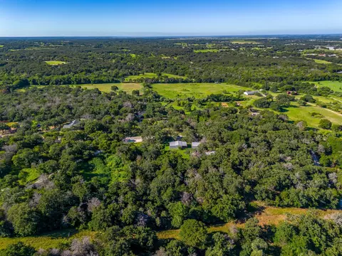 2137 Malone Rd, Cleburne, TX 76031 photo 6