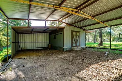 2137 Malone Rd, Cleburne, TX 76031 photo 14