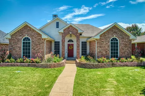 2900 Boyd St, Ennis, TX 75119