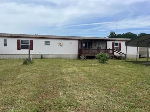 140 Kalinga Dr, Weatherford, TX 76085