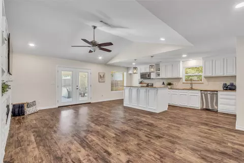 5511 Pawn Ct, Lake Dallas, TX 75065