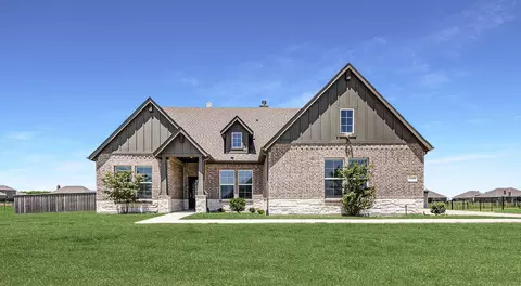 1335 Colina Pkwy, Farmersville, TX 75442