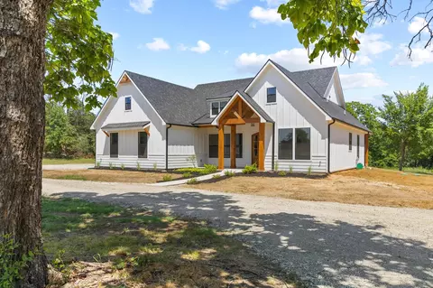 292 Fleming Rd, Bells, TX 75414