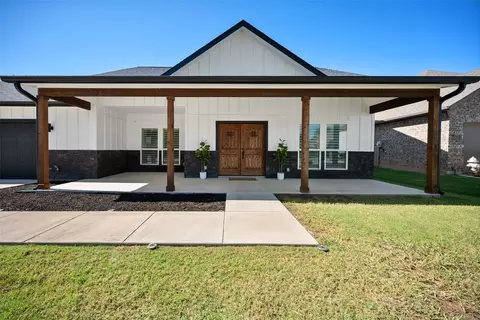 7825 Cupp Ct, Fort Worth, TX 76126
