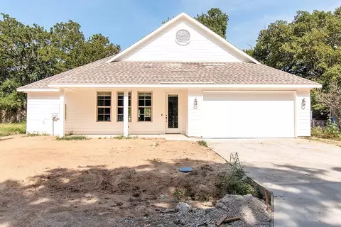 212 Navajo Trl, West Tawakoni, TX 75474