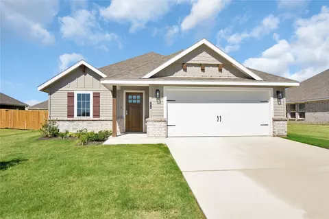 4713 Enclave Dr, Sanger, TX 76266